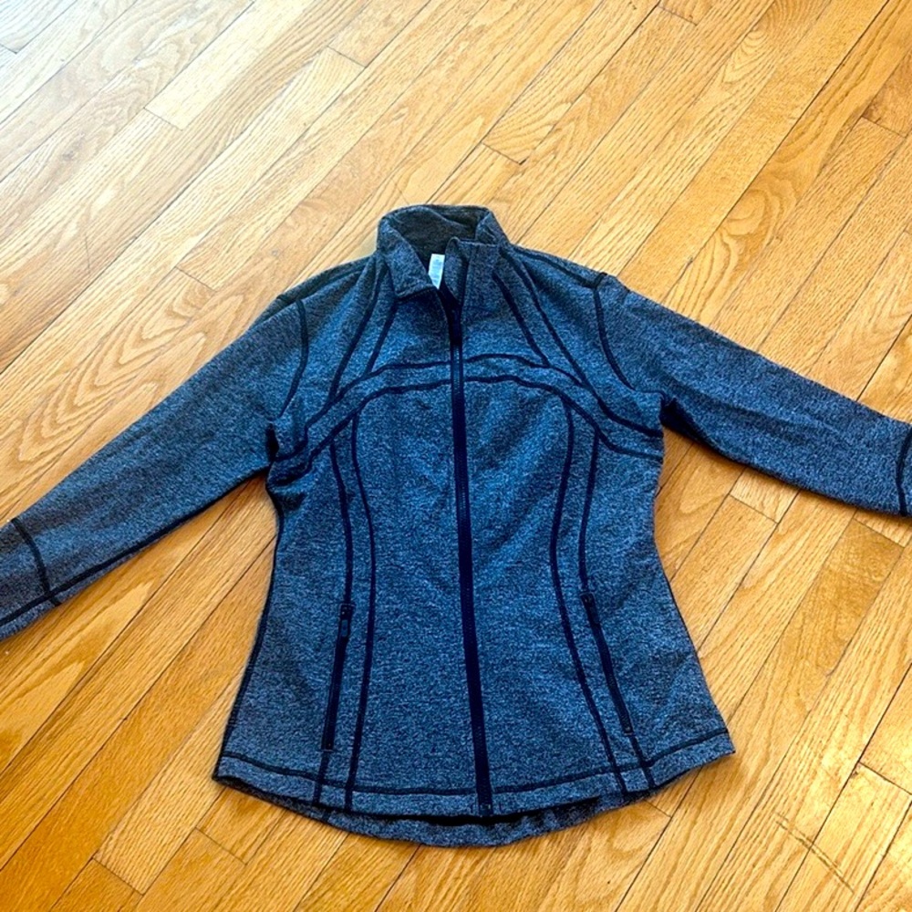 Lulu define jacket